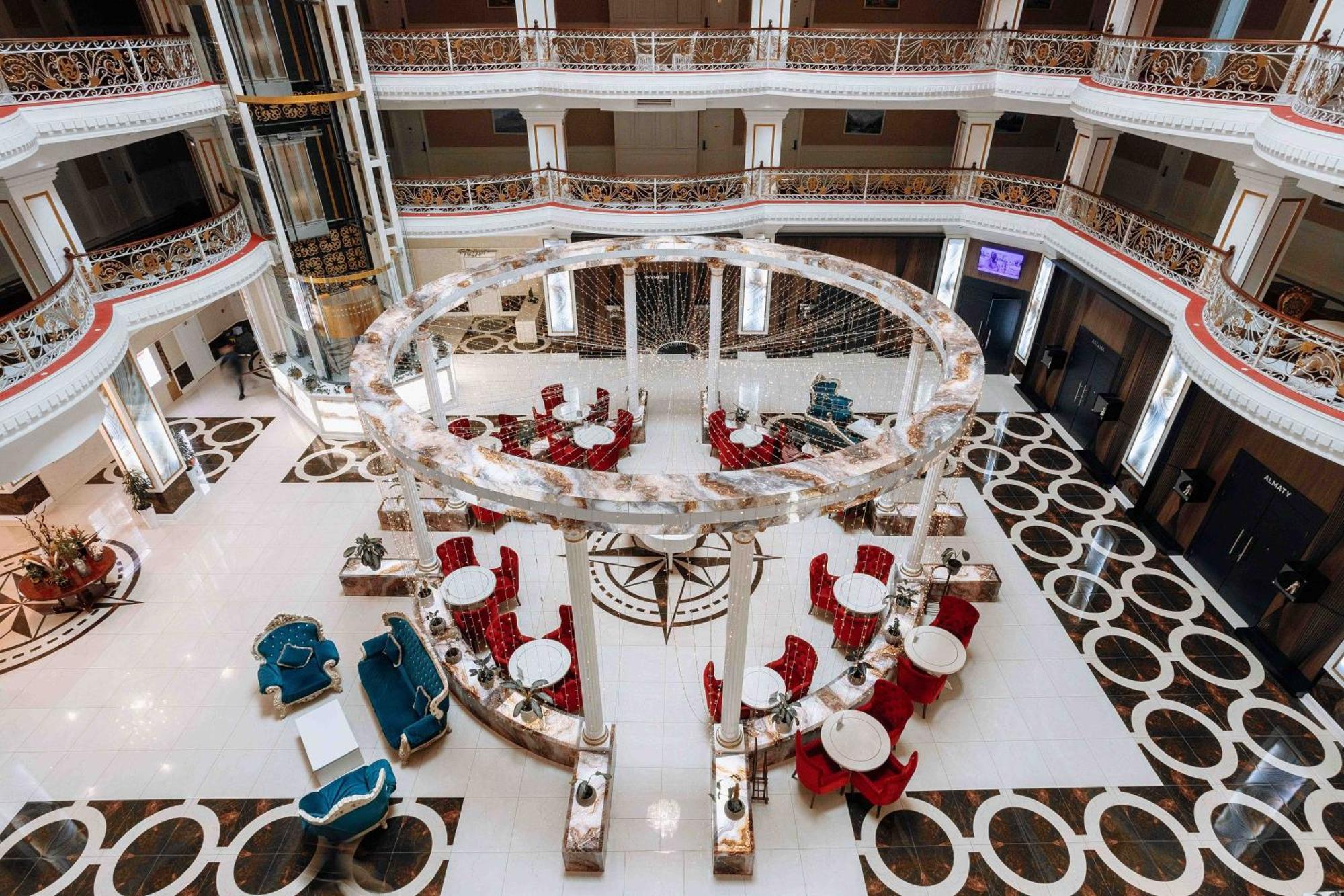Hotel Ramada By Wyndham Šymkent Exteriér fotografie
